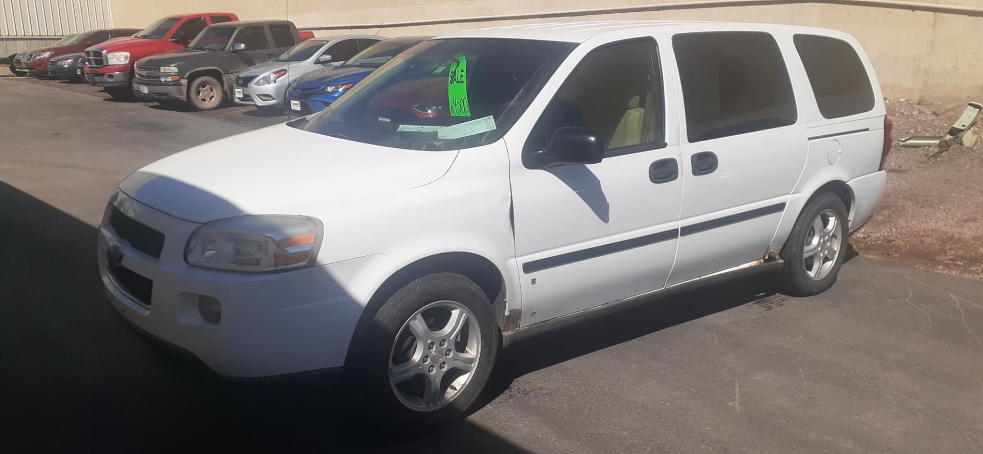 2007 Chevrolet Uplander (1GNDV23127D) , located at 2015 Cambell Street, Rapid City, SD, 57701, (605) 342-8326, 44.066433, -103.191772 - CARFAX AVAILABLE - Photo#1